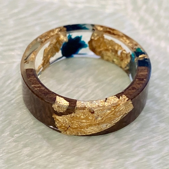 Wood Acrylic Dry Flower Ring - Picture 2 of 5